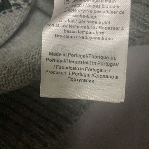 Ganni x Disney Daisy Duck Grey Sweater Leopard Bow accent size Small - Picture 6 of 6